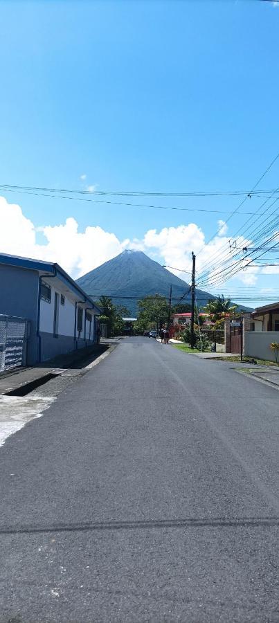 Tico Bed & Breakfast La Fortuna المظهر الخارجي الصورة